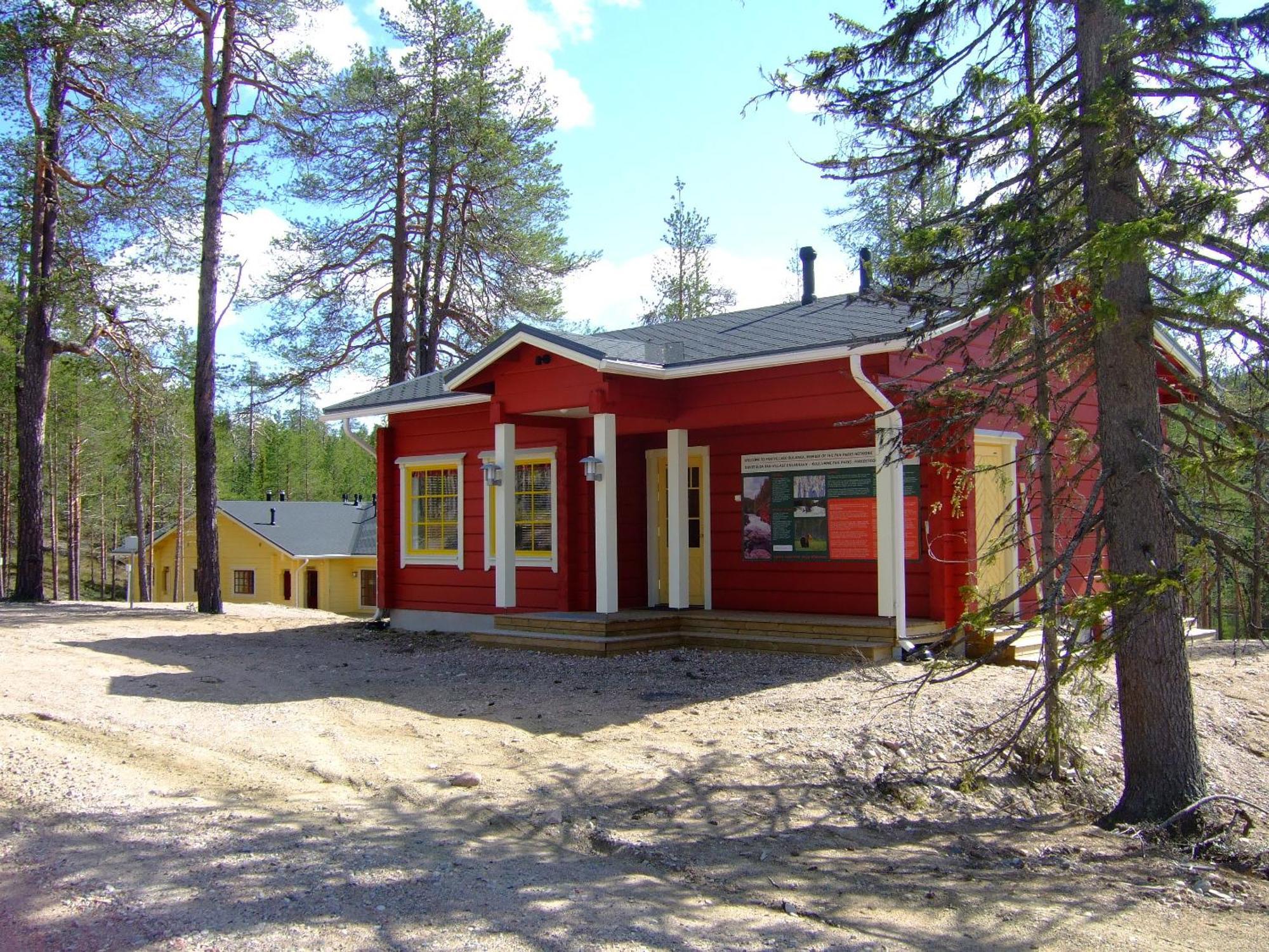 Sallainen Panvillage Bagian luar foto